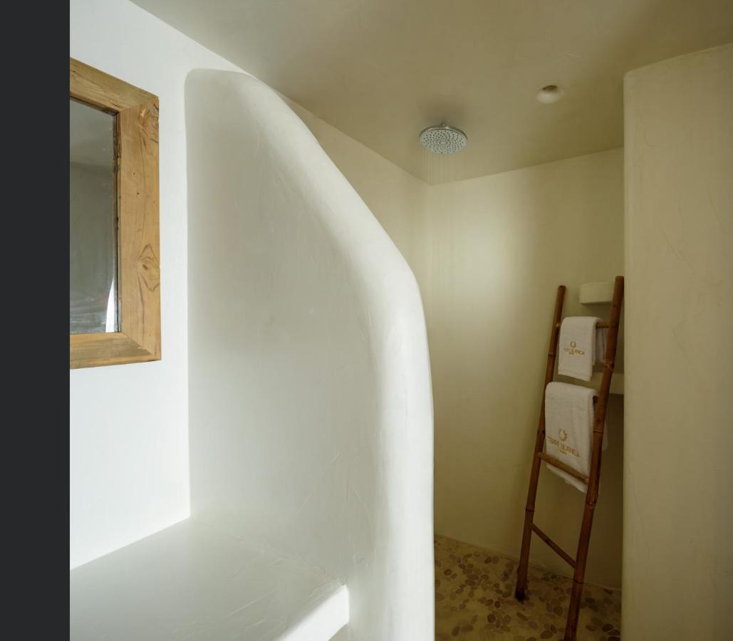 Terra Blanca Suites Imerovigli  Ngoại thất bức ảnh