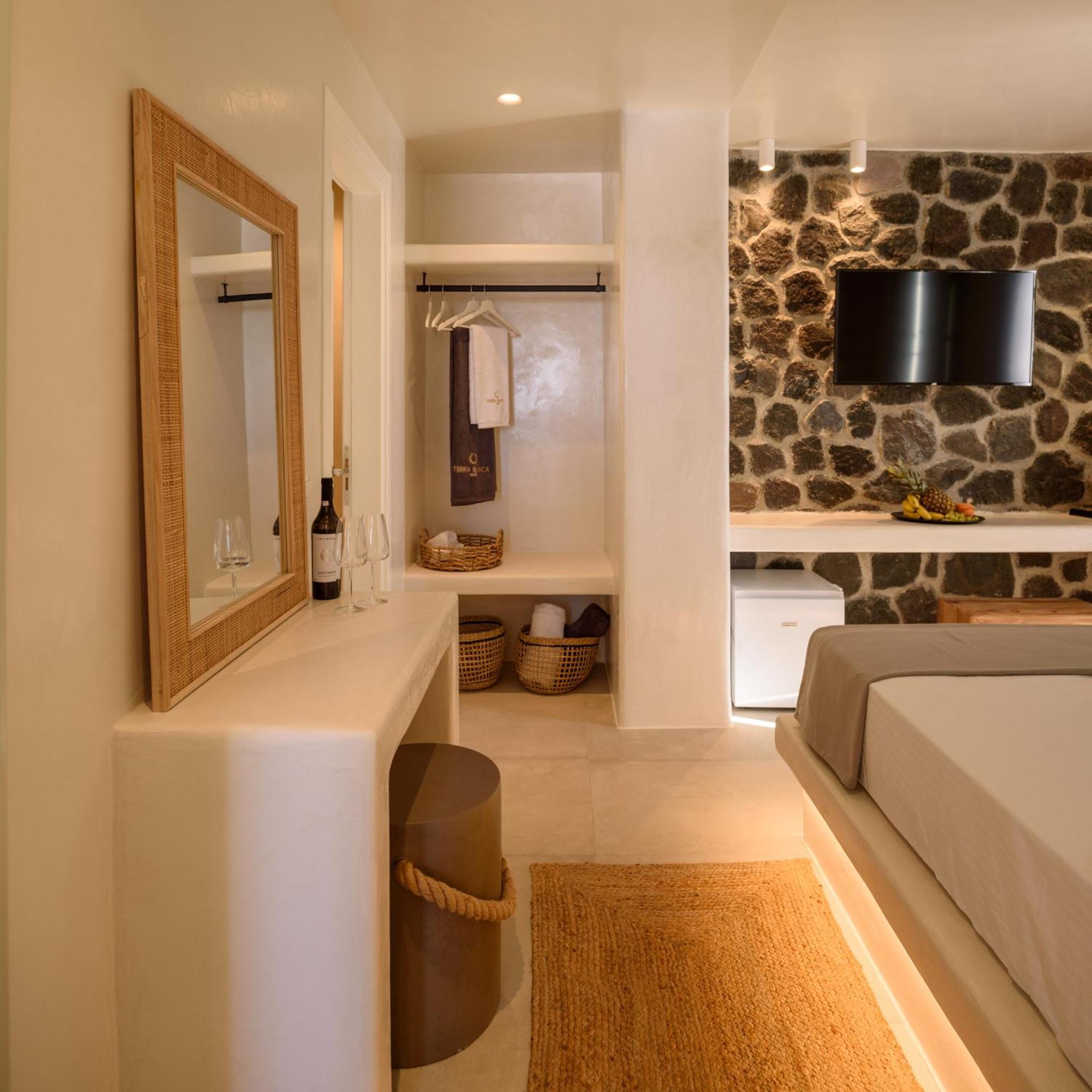 Terra Blanca Suites Imerovigli  Ngoại thất bức ảnh